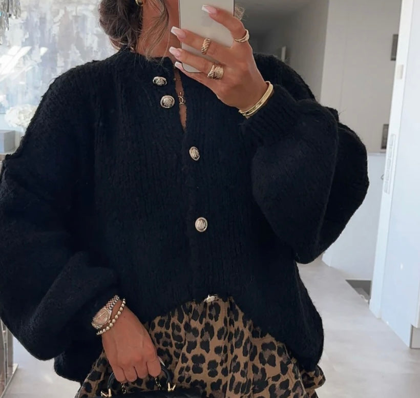 Oversize Cardigan kurz mit goldenen Knöpfen