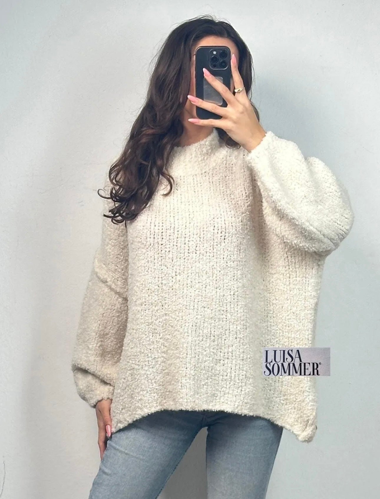 Ultra Oversize Boucle Kuschelpullover