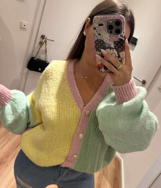 Oversize Cardigan kurz mit goldenen Knöpfen